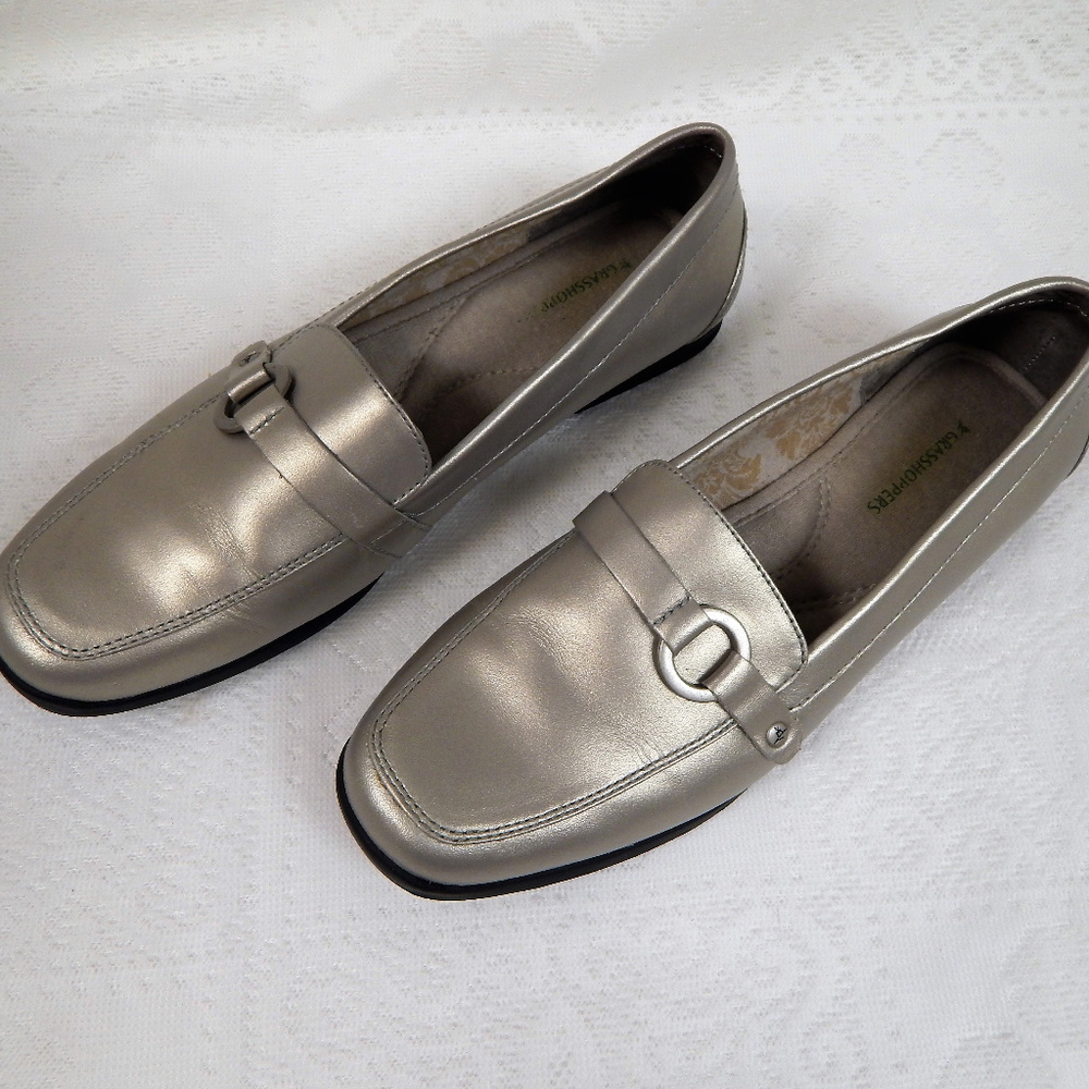 Grasshoppers Metallic Beige Loafer Slip On  Sz 8 M